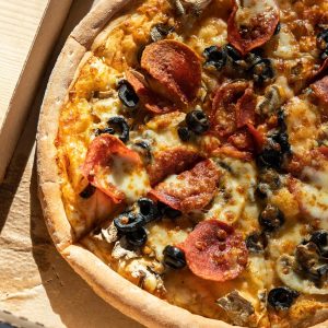 pizza, mozzarella, food, pizza restaurant, dough, pizza dough, delicious, cheese, pizza pie, pizza slices, box, pizza box, box of pizza, freshly baked, pepperoni pizza, pepperoni, black olives, mushrooms, pizza box, pizza box, pizza box, pizza box, pizza box